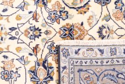 Full view of 1985s Kashan rug from Iran / Persia, 290 × 192 cm in Beige tones