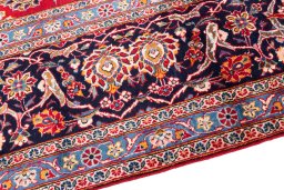 Surface texture of 1980s Kashan rug with natural Wool and intricate pattern