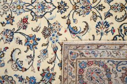 Full view of 1985s Kashan rug from Iran / Persia, 297 × 197 cm in Beige tones
