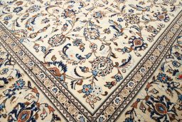 Close-up detail of 2000s Kashan rug from Iran / Persia showing Wool weave
