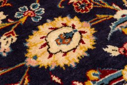 Surface texture of 1990s Kashan rug with natural Wool and intricate pattern