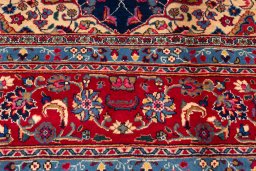 Close-up detail of 1990s Kashan rug from Iran / Persia showing Wool weave