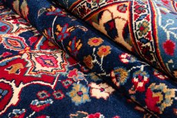 Surface texture of 1990s Kashan rug with natural Wool and intricate pattern