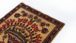 Close-up detail of 1960s Kashan rug from Iran / Persia showing Wool weave