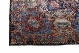 Central medallion detail of 2000s Kashmar rug from Iran / Persia