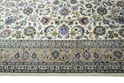 Corner detail of New Kashmar rug showing border pattern and Wool pile