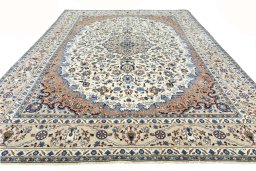 Surface texture of 2000s Kashmar rug with natural Wool and intricate pattern