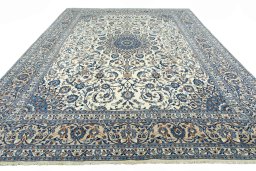 Surface texture of 2000s Kashmar rug with natural Wool and intricate pattern