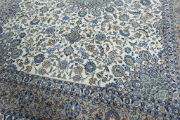 Close-up detail of 2000s Kashmar rug from Iran / Persia showing Wool weave