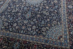 Close-up detail of New Kashmar rug from Iran / Persia showing Wool weave