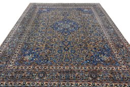 Surface texture of 2000s Kashmar rug with natural Wool and intricate pattern