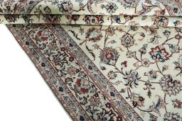 Close-up detail of New Kashmar rug from Iran / Persia showing Cork weave