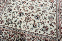 Close-up detail of New Kashmar rug from Iran / Persia showing Cork weave