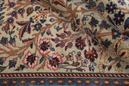 Corner detail of 1990s Kashmar rug showing border pattern and Wool pile
