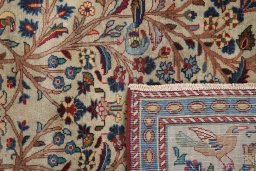Close-up detail of 1990s Kashmar rug from Iran / Persia showing Wool weave