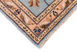 Close-up detail of 1980s Kashmar rug from Iran / Persia showing Wool weave