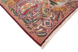 Central medallion detail of 1990s Kashmar rug from Iran / Persia