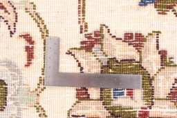 Corner detail of 2005s Kashmar rug showing border pattern and Wool pile