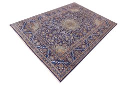 Close-up detail of 2003s Kashmar rug from Iran / Persia showing Wool weave