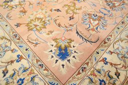 Close-up detail of 1990s Kashmar rug from Iran / Persia showing Wool weave