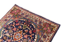 Surface texture of 1975s Kashmar rug with natural Wool and intricate pattern