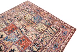Surface texture of 1980s Kashmar rug with natural Wool and intricate pattern