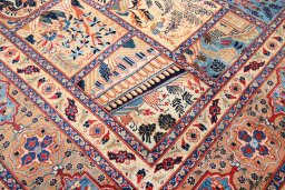 Close-up detail of 1980s Kashmar rug from Iran / Persia showing Wool weave