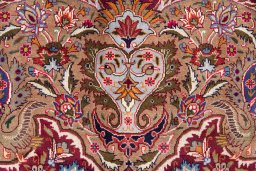 Surface texture of 1960s Kashmar rug with natural Wool and intricate pattern