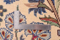 Corner detail of 2002s Kashmar rug showing border pattern and Wool pile