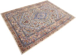 Corner detail of 1990s Kashmar rug showing border pattern and Wool pile
