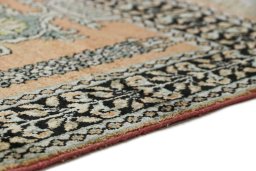 Central medallion detail of New Kashmar rug from India