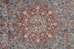 Close-up detail of 1960s Kerman rug from Iran / Persia showing Wool weave