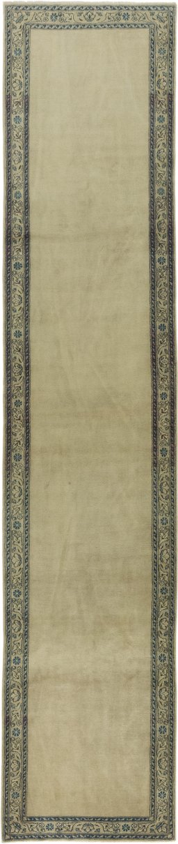 Full view of 1930s Kerman rug from Iran / Persia, 456 × 95 cm in Beige tones