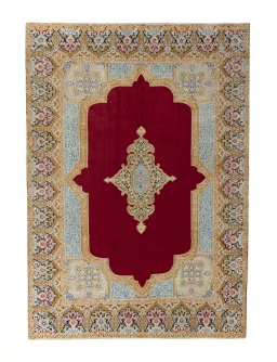Full view of 1970s Kerman rug from Iran / Persia, 387 × 275 cm in Red tones