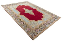 Close-up detail of 1970s Kerman rug from Iran / Persia showing Wool weave