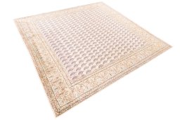 Corner detail of 1980s Kerman rug showing border pattern and Wool pile