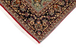 Central medallion detail of New Kerman rug from Iran / Persia
