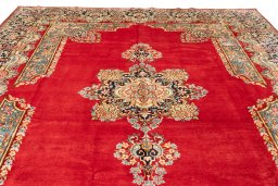 Full view of 1990s Kerman rug from Iran / Persia, 405 × 300 cm in Red tones