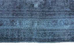 Full view of 1970s Khorasan rug from Iran / Persia, 283 × 189 cm in Blue tones