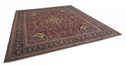 Corner detail of 1970s Mashad rug showing border pattern and Wool pile