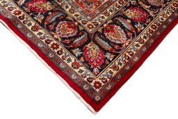 Central medallion detail of 2000s Mashad rug from Iran / Persia