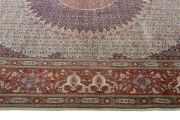 Corner detail of Unknown Moud rug showing border pattern and Cotton pile