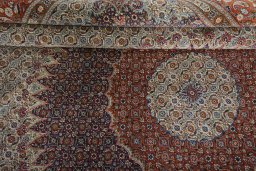 Close-up detail of Unknown Moud rug from Iran / Persia showing Cotton weave