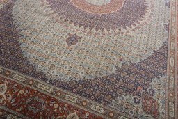 Close-up detail of Unknown Moud rug from Iran / Persia showing Cotton weave
