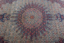Central medallion detail of 2000s Moud rug from Iran / Persia
