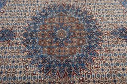 Central medallion detail of 2000s Moud rug from Iran / Persia
