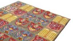 Surface texture of 1990s Moud rug with natural Wool and intricate pattern