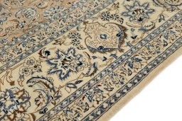Central medallion detail of 1960s Nain rug from Iran / Persia