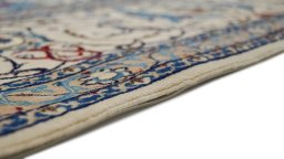 Central medallion detail of 1980s Nain rug from Iran / Persia