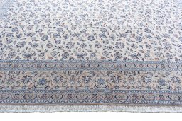 Full view of 1970s Nain rug from Iran / Persia, 620 × 410 cm in Beige tones